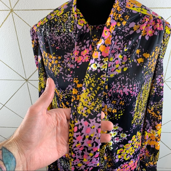 Psychedelic Floral Secretary Dress with Bow Drop Waist with Button details - Picture 10 of 14